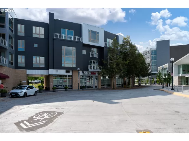 MLS: 22488562 Condo For Sale