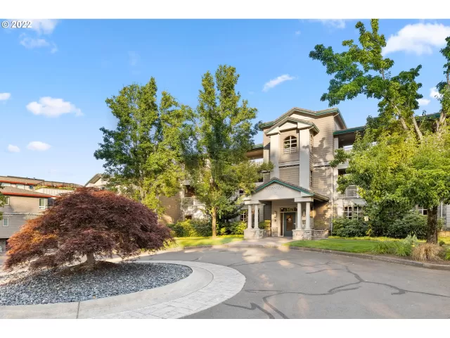 MLS: 22489364 Condo For Sale