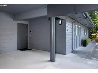 Photo #2: 22489613 Listing