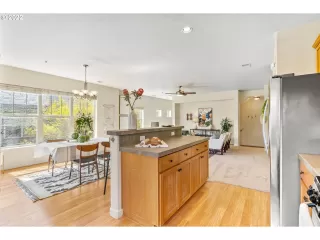 Photo #6: 22489685 Listing 