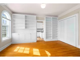 Photo #1: 22490020 Listing 