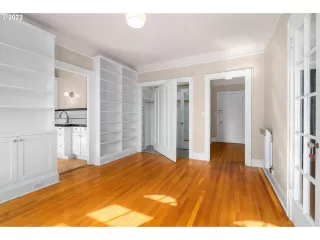 Photo #2: 22490020 Listing 