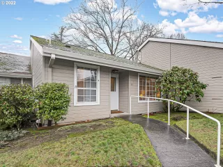 Photo #1: 22490602 Listing