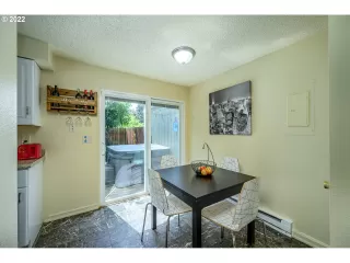 Photo #4: 22491277 Listing 