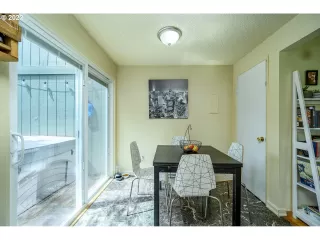 Photo #5: 22491277 Listing 