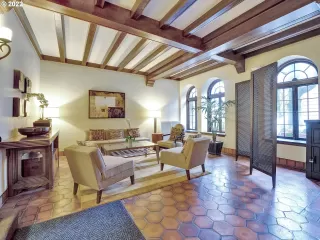 Photo #2: 22491491 Listing