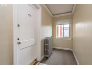 Photo #3: 22491491 Listing