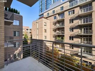 Photo #2: 22491789 Listing