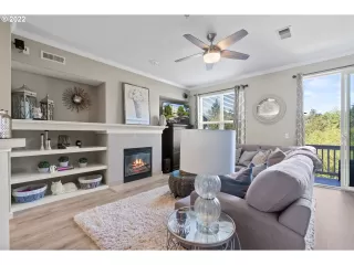 Photo #4: 22492002 Listing 