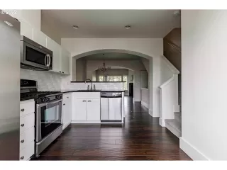 Photo #1: 22492542 Listing 