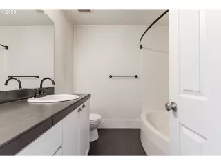 Photo #3: 22492542 Listing 