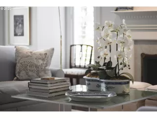 Photo #6: 22492658 Listing