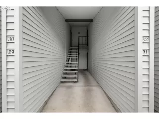 Photo #2: 22493017 Listing