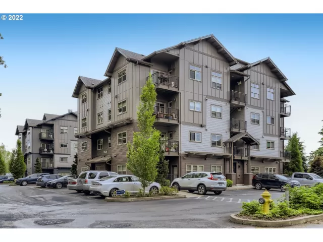 MLS: 22493268 Condo For Sale