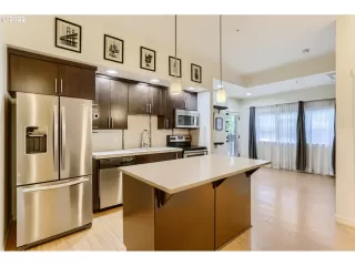 Photo #6: 22493268 Listing