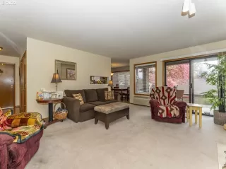 Photo #2: 22493351 Listing 