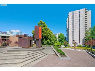 Photo #1: 22493408 Listing