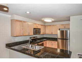 Photo #3: 22493931 Listing