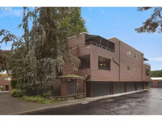 Photo #2: 22494416 Listing