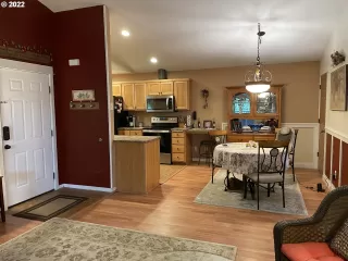 Photo #5: 22494452 Listing 