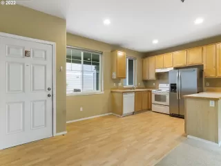 Photo #2: 22494554 Listing