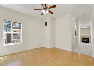 Photo #4: 22495119 Listing 