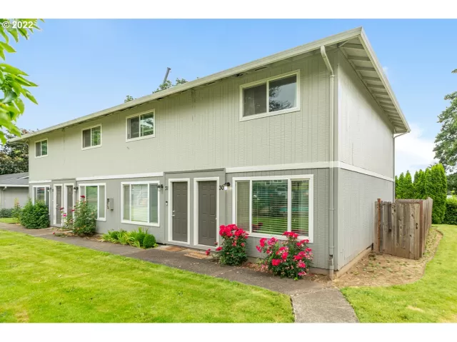 MLS: 22495296 Condo For Sale