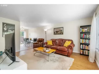 Photo #3: 22495296 Listing 