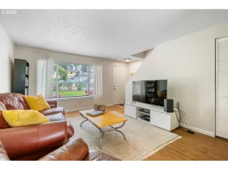 Photo #5: 22495296 Listing 