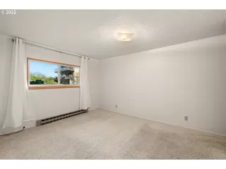 Photo #6: 22498278 Listing