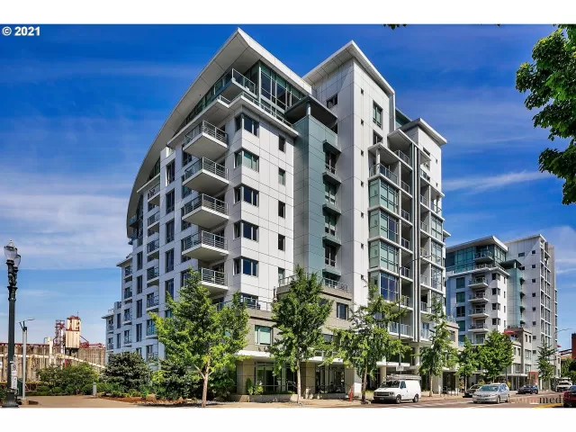 MLS: 22498567 Condo For Sale