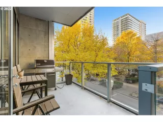 Photo #4: 22498889 Listing 