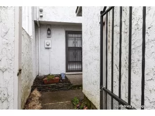 Photo #4: 22499439 Listing 