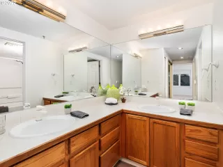 Photo #6: 22501410 Listing 