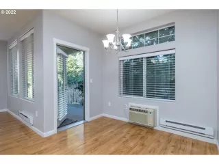 Photo #6: 22501514 Listing