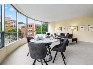 Photo #5: 22502094 Listing 