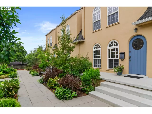 MLS: 22502661 Condo For Sale