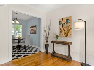 Photo #6: 22502661 Listing