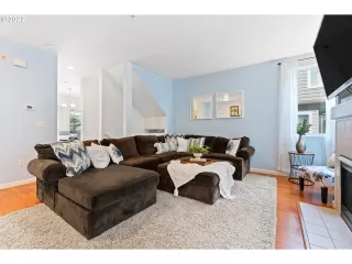 Photo #6: 22502700 Listing 