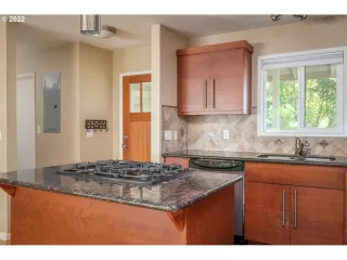 Photo #1: 22503789 Listing 