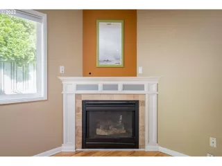 Photo #6: 22503789 Listing 