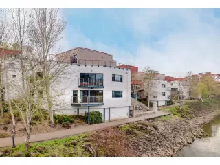 Photo #1: 22504451 Listing