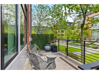 Photo #3: 22504596 Listing