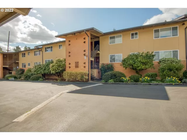 MLS: 22504998 Condo For Sale