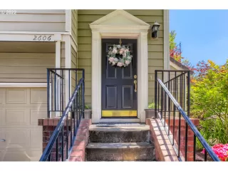 Photo #2: 22508653 Listing