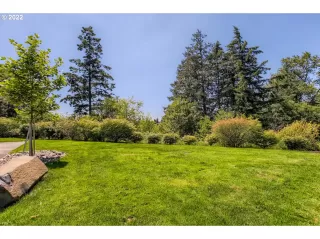 Photo #4: 22508653 Listing