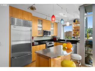 Photo #6: 22508658 Listing 