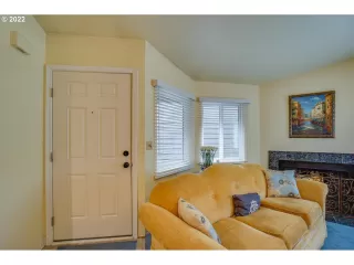 Photo #3: 22510862 Listing