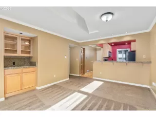 Photo #6: 22511081 Listing