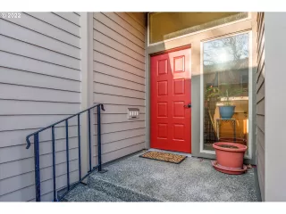 Photo #5: 22511915 Listing